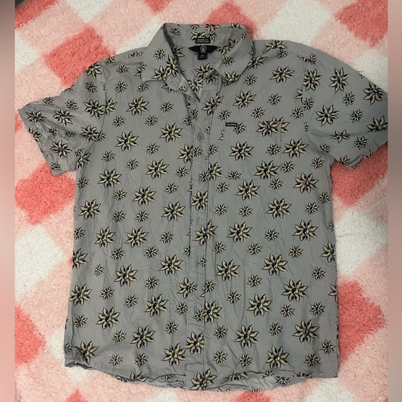 Volcom Button Down - Picture 2 of 4